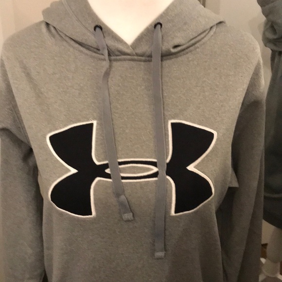 Under Armour Tops - Under Armour hoodie